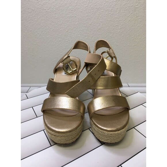 Steve Madden Gold Strappy Sandals Size 6 - Picture 1 of 7